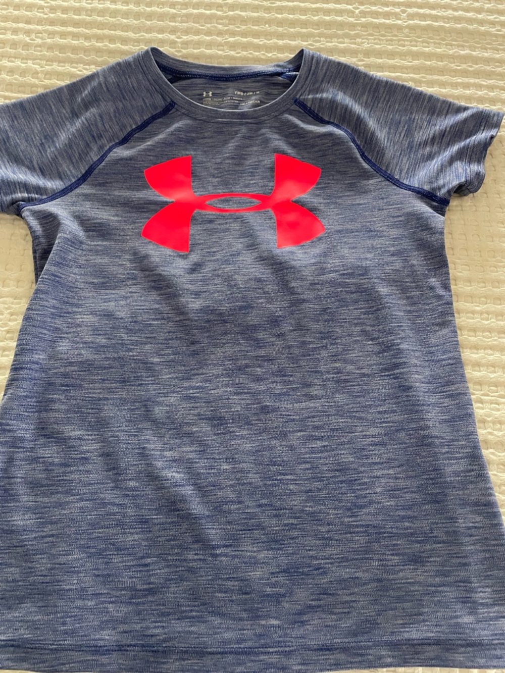 UA girls tee